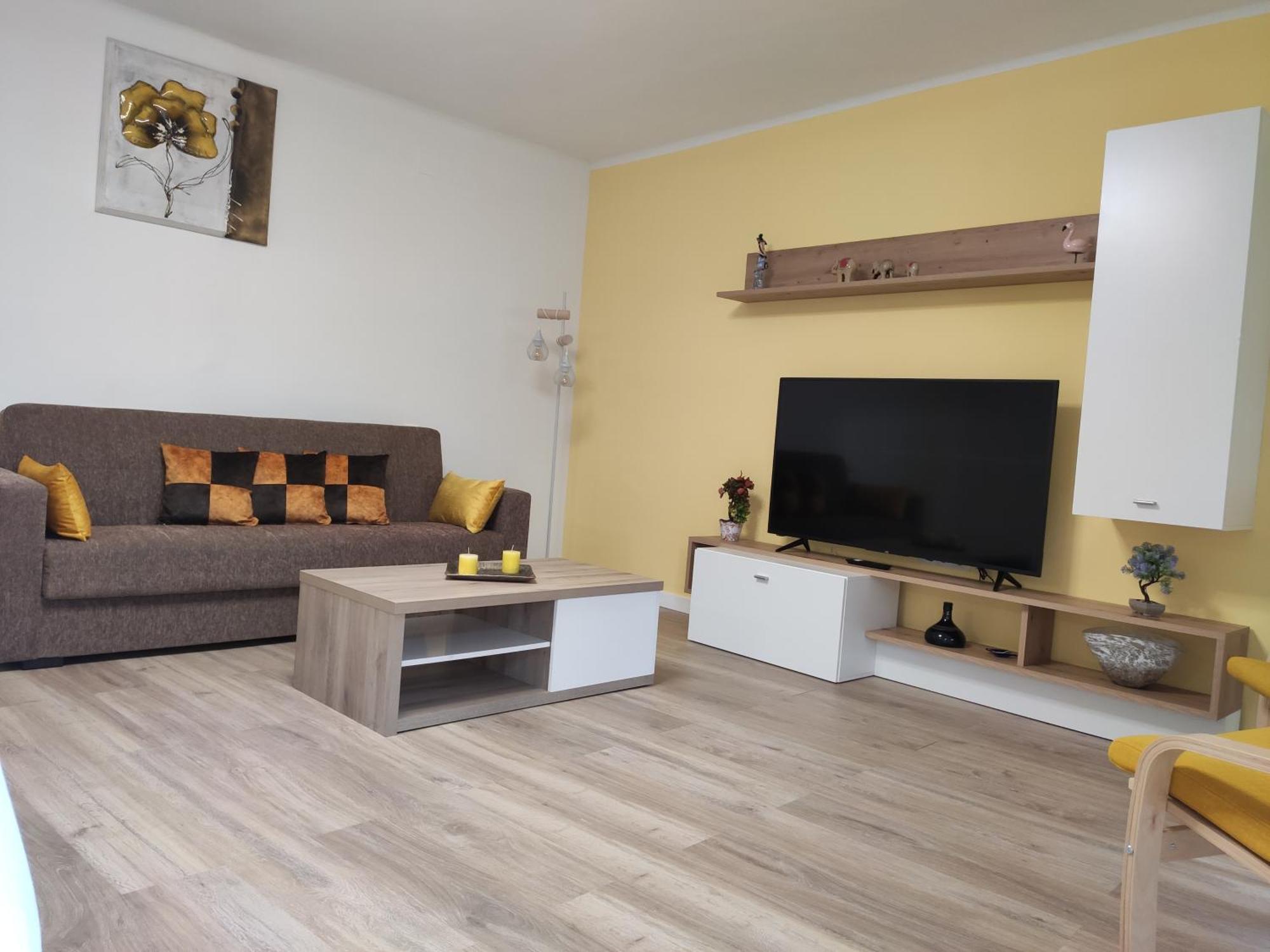 Apartamento Confort II La Seu d'Urgell Exterior photo